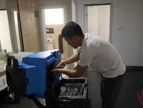 四川洗地機(jī)維修指南 成都國(guó)產(chǎn)手推洗地機(jī)售后服務(wù)及機(jī)械維修清潔服務(wù)解析